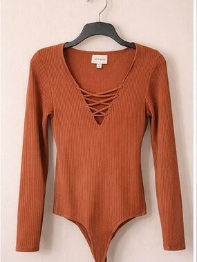 Heyson Ribbed Lace-Up Long Sleeve Bodysuit | Rust | Size Small